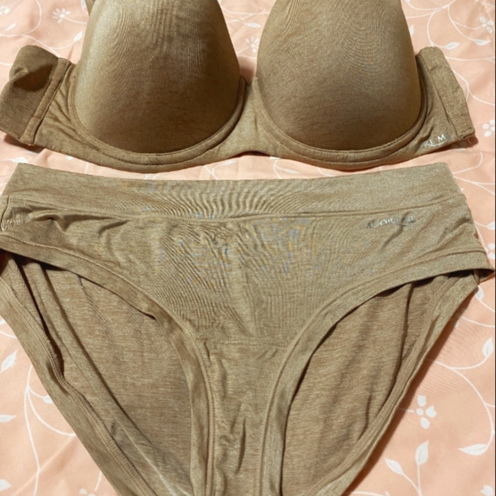 Adore me Bra And Panty Set